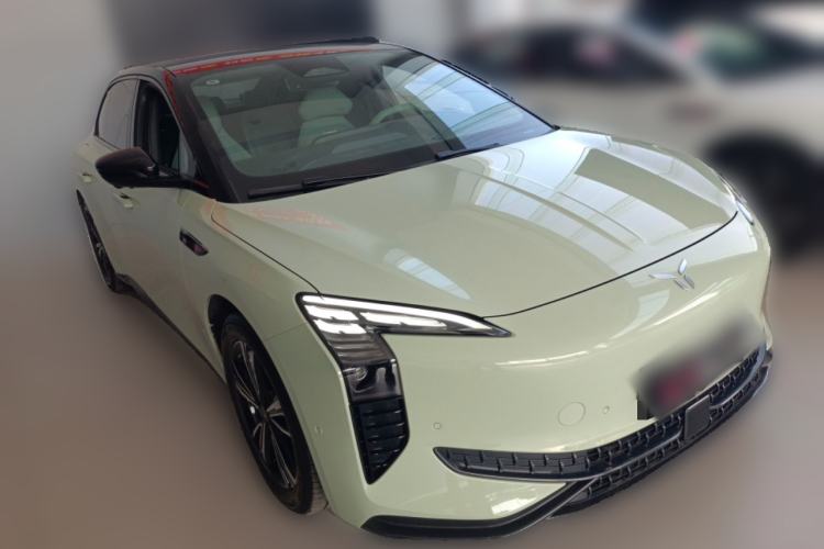 Used Hongqi EH7 2024 820 Pro Front Right 45 Deg