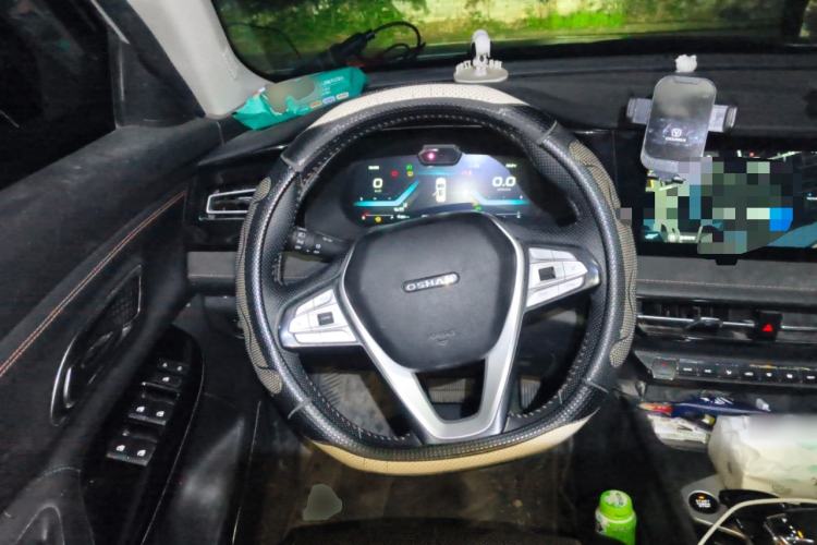 Used CHANGAN OSHAN X7 PLUS 2022 1.5T Blue Whale Edition Automatic Geeker Navigation Model
