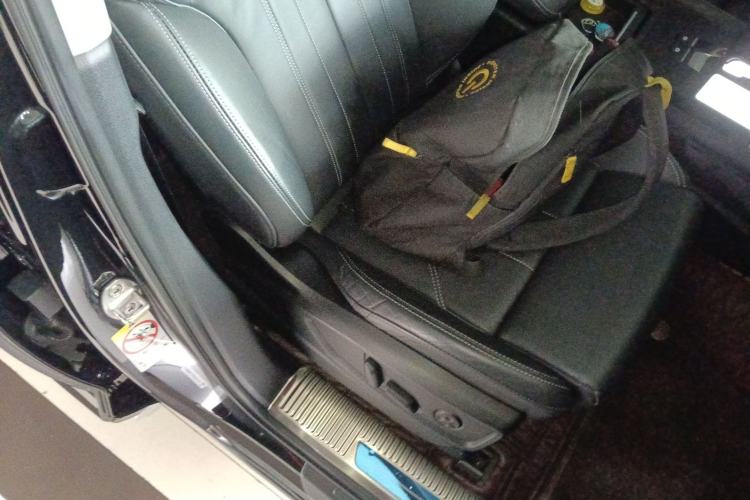 Used Audi Q5L 2022 40T Luxury Dynamic Model Right Front Seat