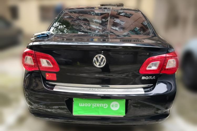 Used Volkswagen Bora 2011 1.6L Manual Comfort Version Rear