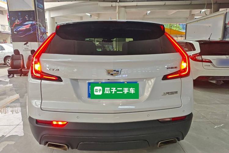 Used Cadillac XT4 2018 28T Two-Wheel Drive Tech Version