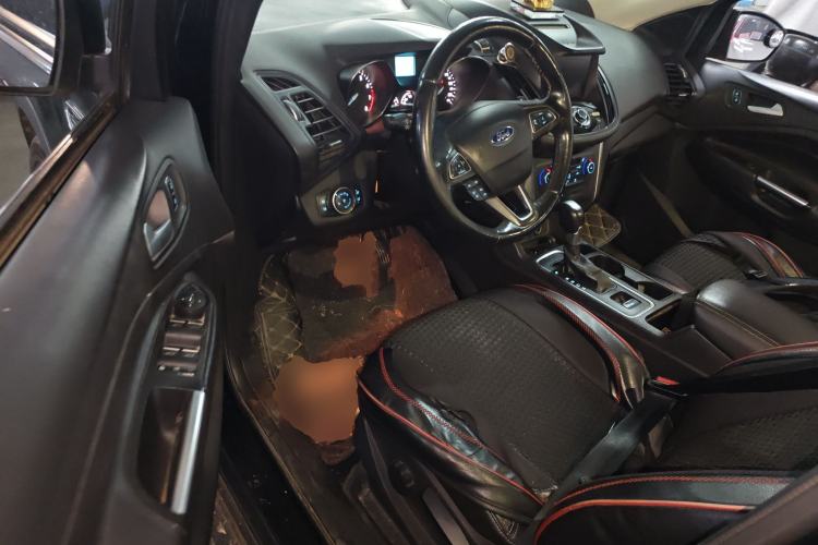 Used Ford Kuga 2017 EcoBoost 180 Two-Wheel-Drive Tiger Leap Model
