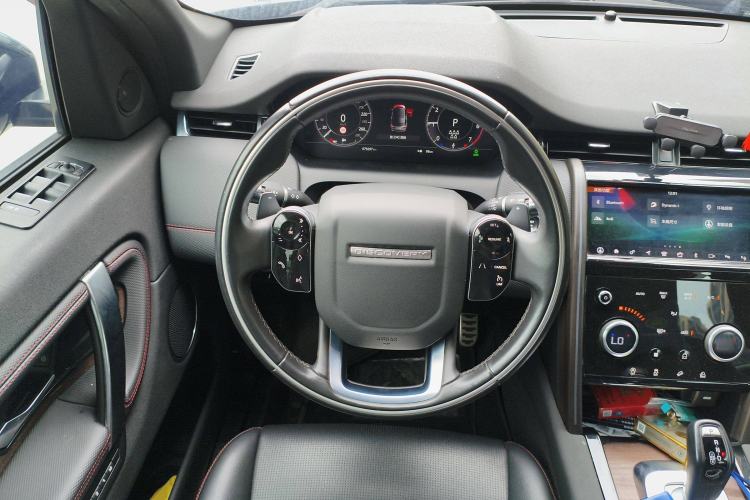 Used Land Rover Discovery Sport 2020 249 PS R-Dynamic Performance Tech Edition 7 Seats Steering Wheel