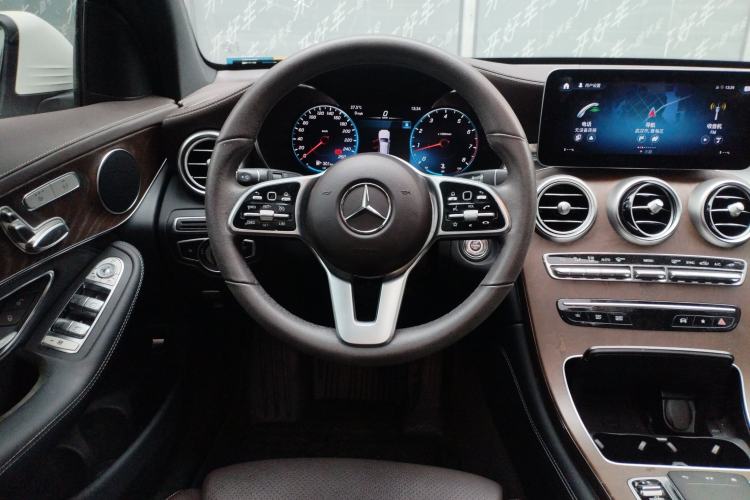 Used Mercedes-Benz GLC 2020 Facelift GLC 260 L 4MATIC Luxury Edition