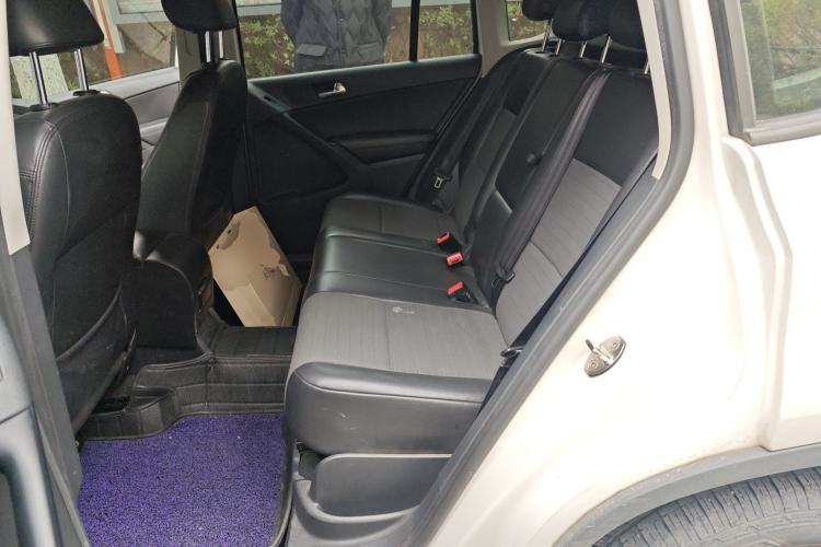 Used Volkswagen Tiguan 2015 1.8TSI Automatic Two-Wheel Drive Trend Edition Left Rear Seat