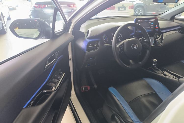 Used Toyota C-HR 2018 2.0L Leading Edition China VI