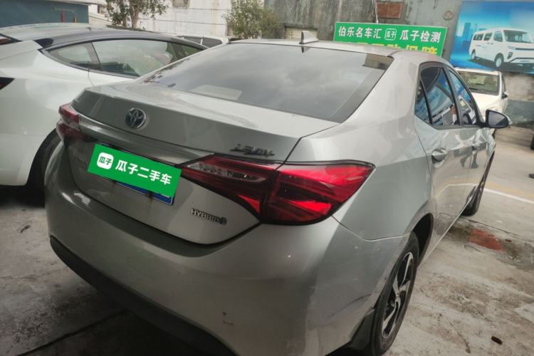 Used Toyota Levin 2017 Revised Dual-Engine 1.8H GS E-CVT Elite Sunroof Version China V Standard
