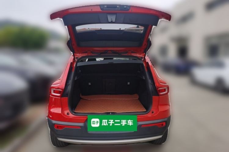 Used Volvo XC40 2021 T4 4x4 SmartDrive Fashion Edition Trunk