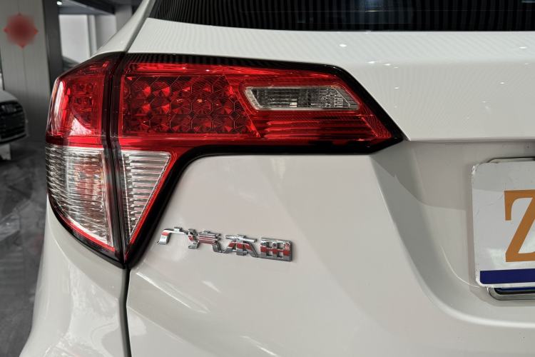 Used Honda Vezel 2020 1.5L CVT Pioneer Edition