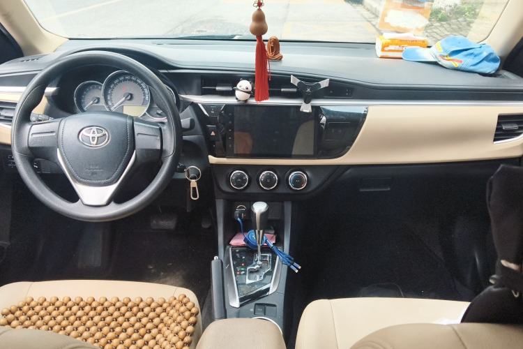 Used Toyota Levin 2016 1.6G CVT Elite Edition Center Console