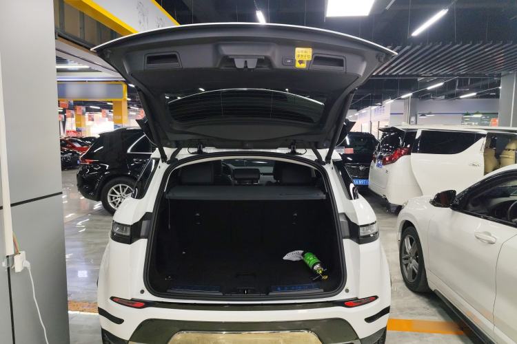 Used Land Rover Range Rover Evoque 2021 Range Rover Velar 249 PS R-Dynamic HSE Luxury Edition