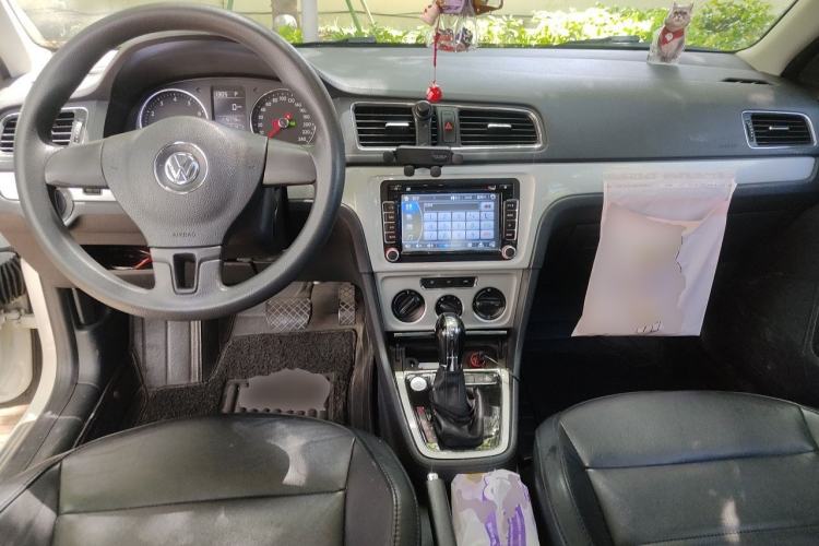Used Volkswagen Gran Lavida 2013 1.6L Automatic Comfort Model
