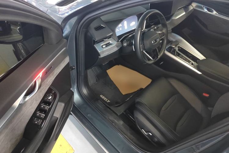 Used Geely Auto Preface 2023 2.0TD "Only This Verdant Green" Edition Driver Seat