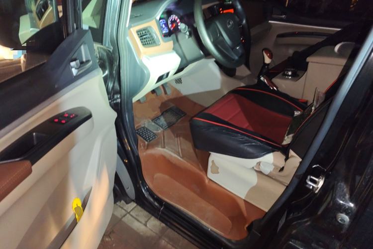 Used FORTHING Lingzhi 2019 M5L 1.6L 7-Seater Exclusive Model China VI Standard Driver Seat