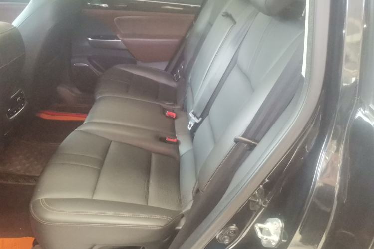 Used GAC Trumpchi GS8 2017 320T Two-Wheel Drive Luxury Smart Connectivity Version (7 Seats)
