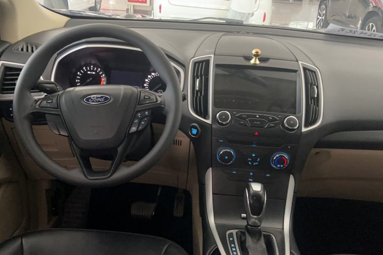 Used Ford Edge 2016 EcoBoost 245 Two-Wheel-Drive Titanium 5-Seater