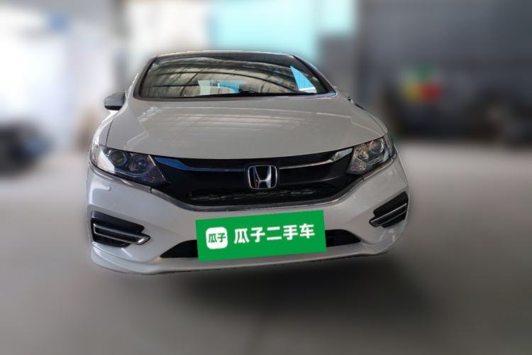 Used Honda Jade 2017 1.8L automatic Comfort version 5 seats
