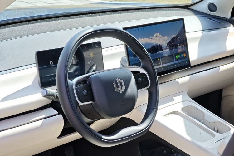 Used Leapmotor C16 2024 Range-Extended 200 Luxury Edition
