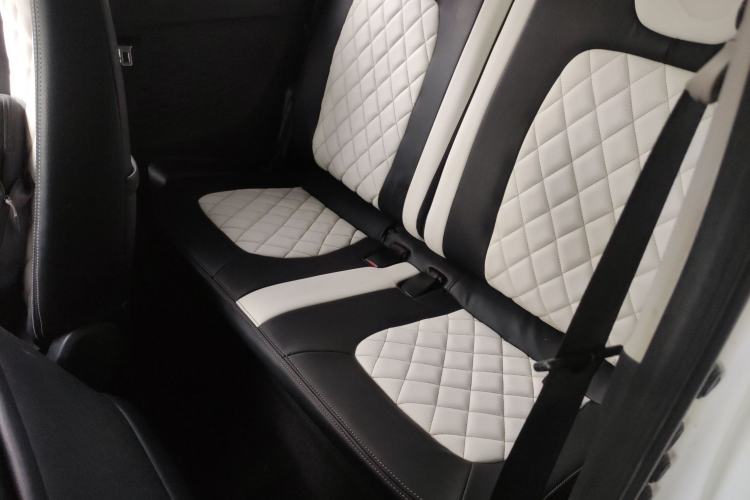 Used Wuling Hongguang MINIEV 2021 Macaron Fashion Model Lithium Iron Phosphate Left Rear Seat