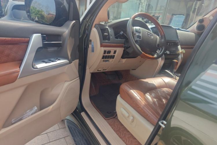 Used Toyota Land Cruiser  Driver Seat