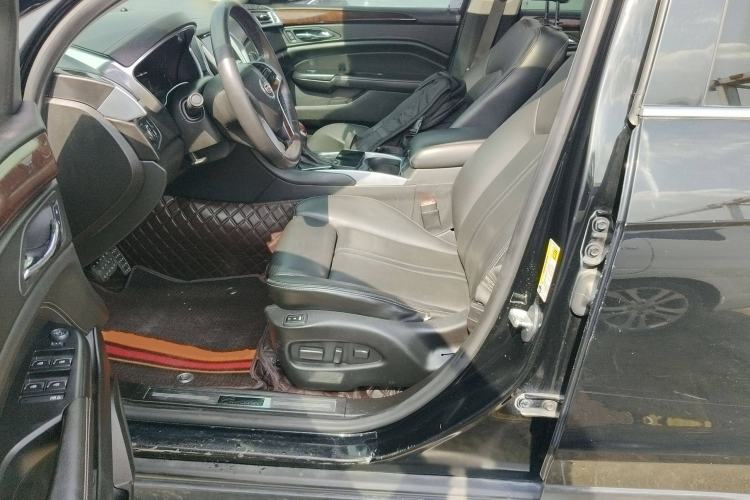 Used Cadillac SRX 2013 3.0L Leading Model