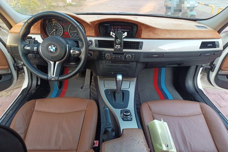 Used BMW 3 Series 2010 320i Luxury Model
