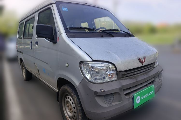 Used Wuling Zhiguang 2015 1.2L Standard Model LSI Front Right 45 Deg