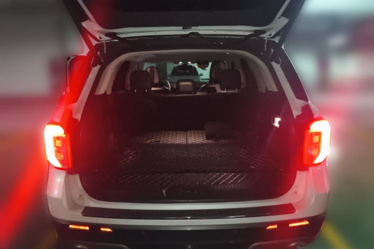 Used Ford Explorer 2020 EcoBoost 285 4x4 Titanium Edition 7-Seater