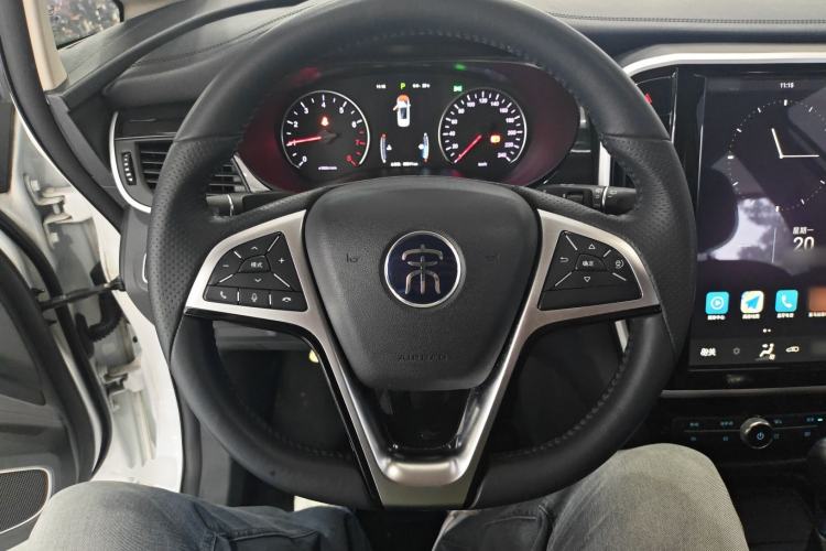 Used BYD Song MAX 2017 1.5T Automatic Smart Connect Elite 7-Seater
