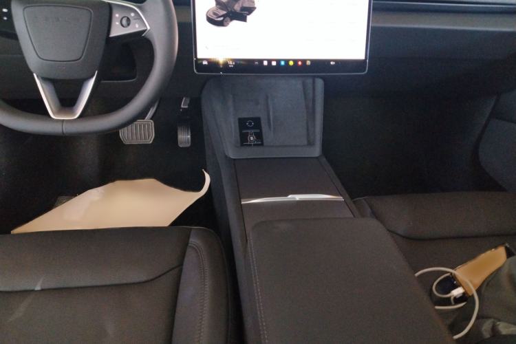 Used Tesla Model 3 2025 Rear-Wheel-Drive Version