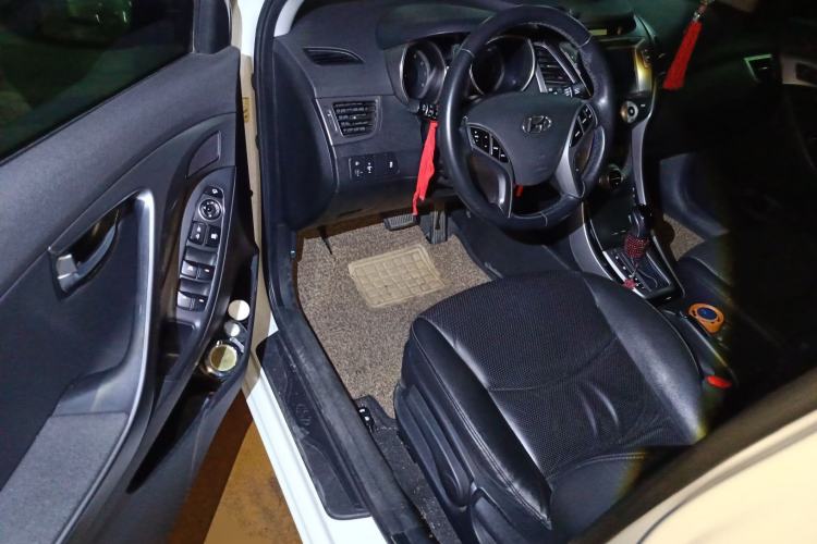 Used Hyundai Elantra (5th Generation / Langdong) 2015 1.6L Automatic Luxury Model
