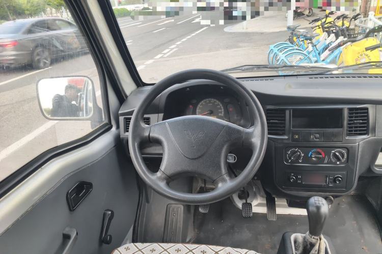 Used Wuling Zhiguang 2015 1.2L Practical LS-I Model Steering Wheel