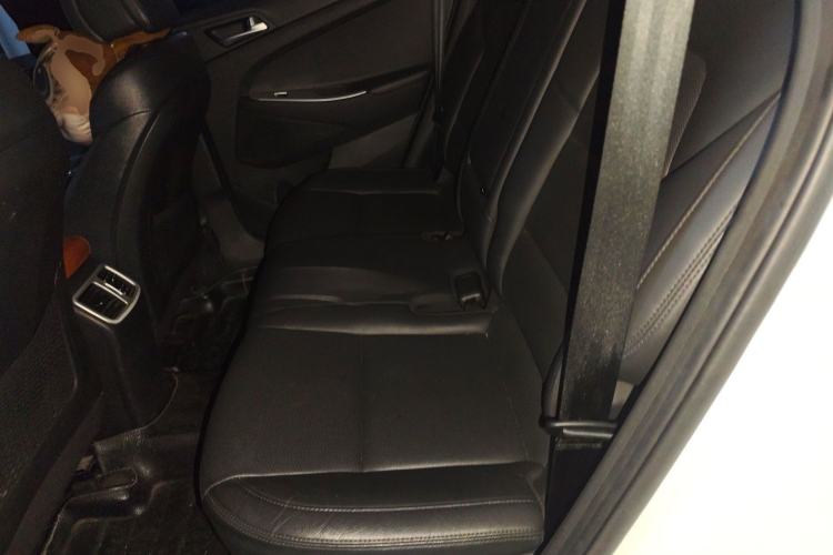 Used Hyundai Tucson 2015 1.6T Dual-Clutch Two-Wheel-Drive Smart Model Left Rear Seat