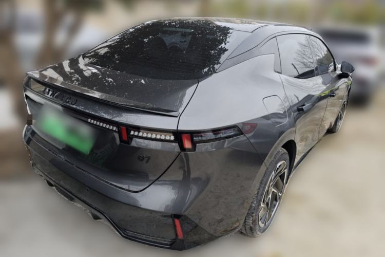 Used Lynk & Co 07 2024 EM-P 126 Long-Range Halo Rear Right 45 Deg