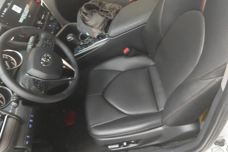 Used Toyota Camry 2021 2.0G Luxury Edition Left Front Seat