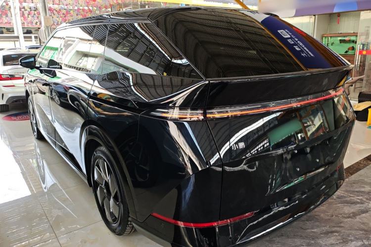 Used XPeng X9 2024 702 Ultra-Long Range Pro
