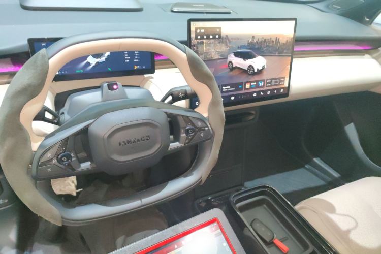 Used Lynk & Co Z20 2025 530 km Range Rear-Wheel Drive Max
