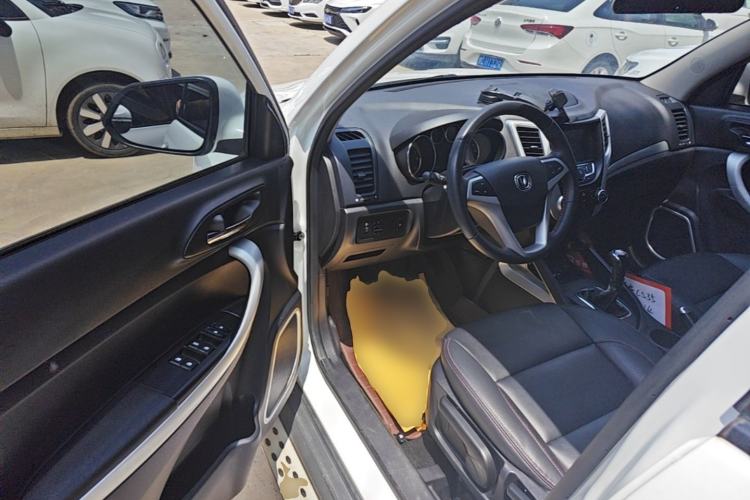 Used CHANGAN CS35 2016 1.6L Manual Luxury Model China V Standard
