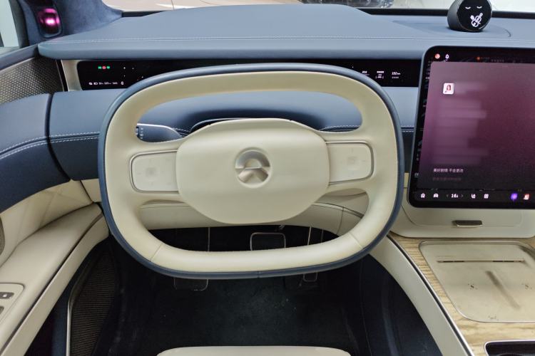 Used Nio ET9 2025 100kWh Signature Edition Steering Wheel