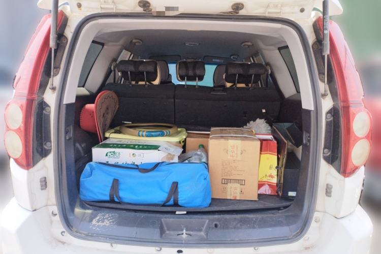 Used Haval H5 Classic 2011 Zhizun Edition 2.4L Four-Wheel Drive Deluxe Differential Version Trunk