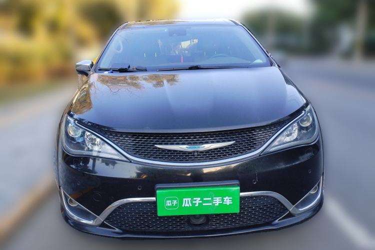 Used Chrysler Grand Voyager 2017 3.6L Premium Edition
