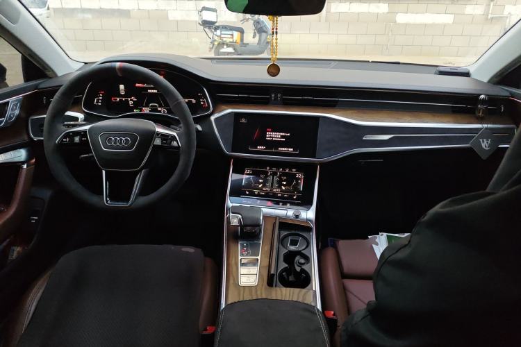 Used Audi A7 2022 45 TFSI Prestige Edition Center Console