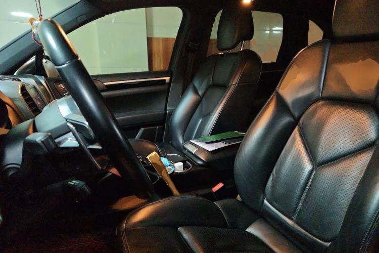 Used Porsche Cayenne 2016 Cayenne Platinum Edition 3.0T