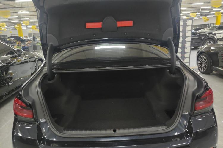 Used BMW 5 Series 2021 530Li Luxury Edition M Sport Package