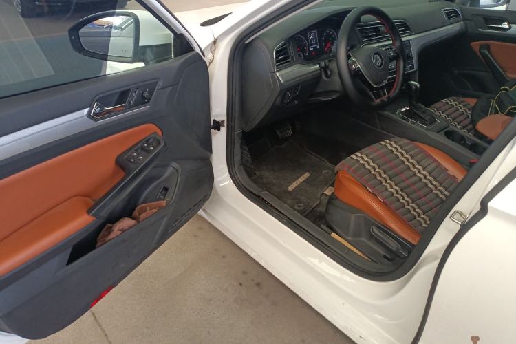 Used Volkswagen Lamando 2019 230TSI DSG Fashion Edition China V Standard