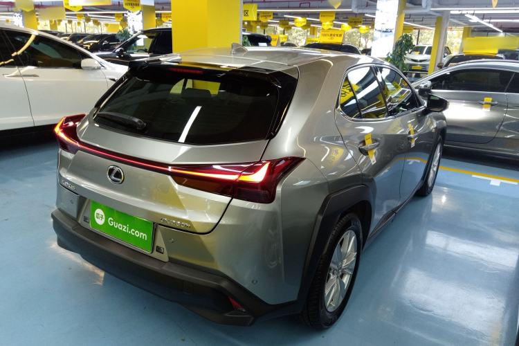 Used Lexus UX 2022 260h Explore-Edition