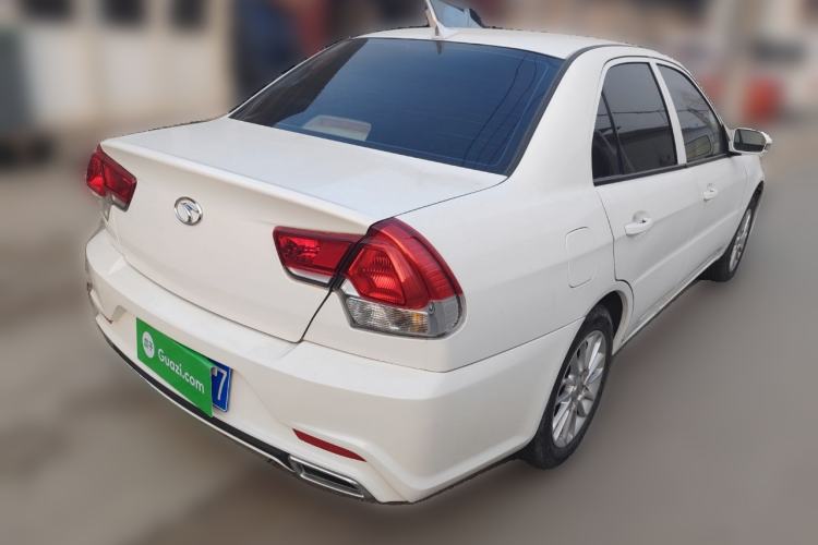 Used Soueast V3 Lingyue 2015 1.5L Manual Happiness Edition Rear Right 45 Deg