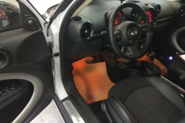 Used MINI Countryman 2016 1.6T COOPER ALL4 Fun Equipment Enthusiast Driver Seat