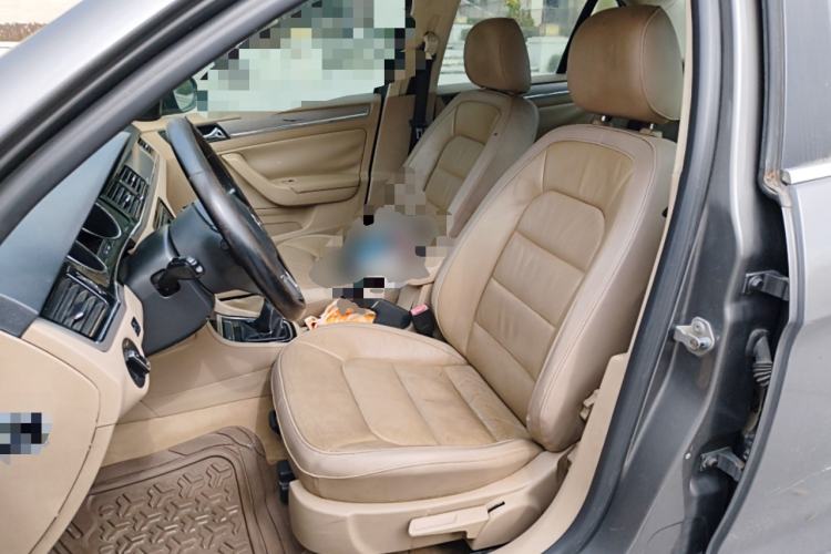 Used Volkswagen Bora 2013 1.6L Manual Comfort Model Left Front Seat