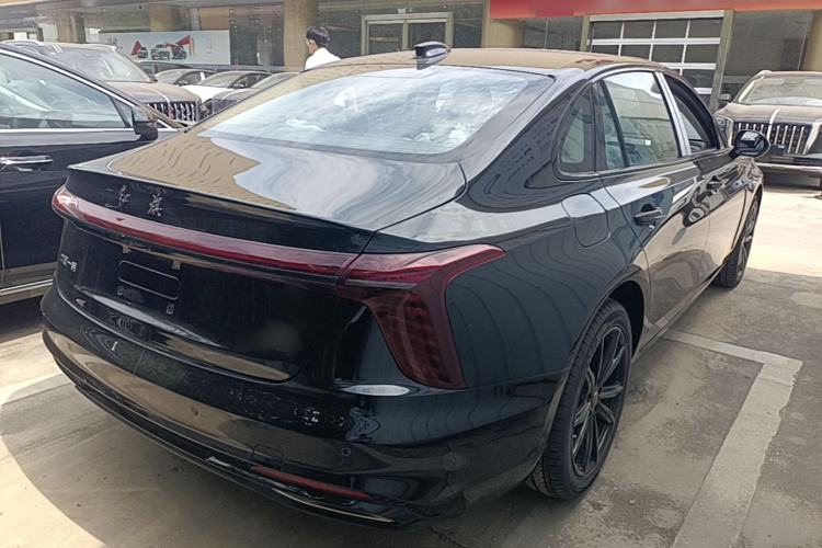 Used Hongqi H5 2025 2.0T Automatic Xuan Ying Edition
